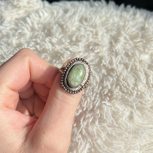 Vintage Silver Ring - Picture 4 of 16